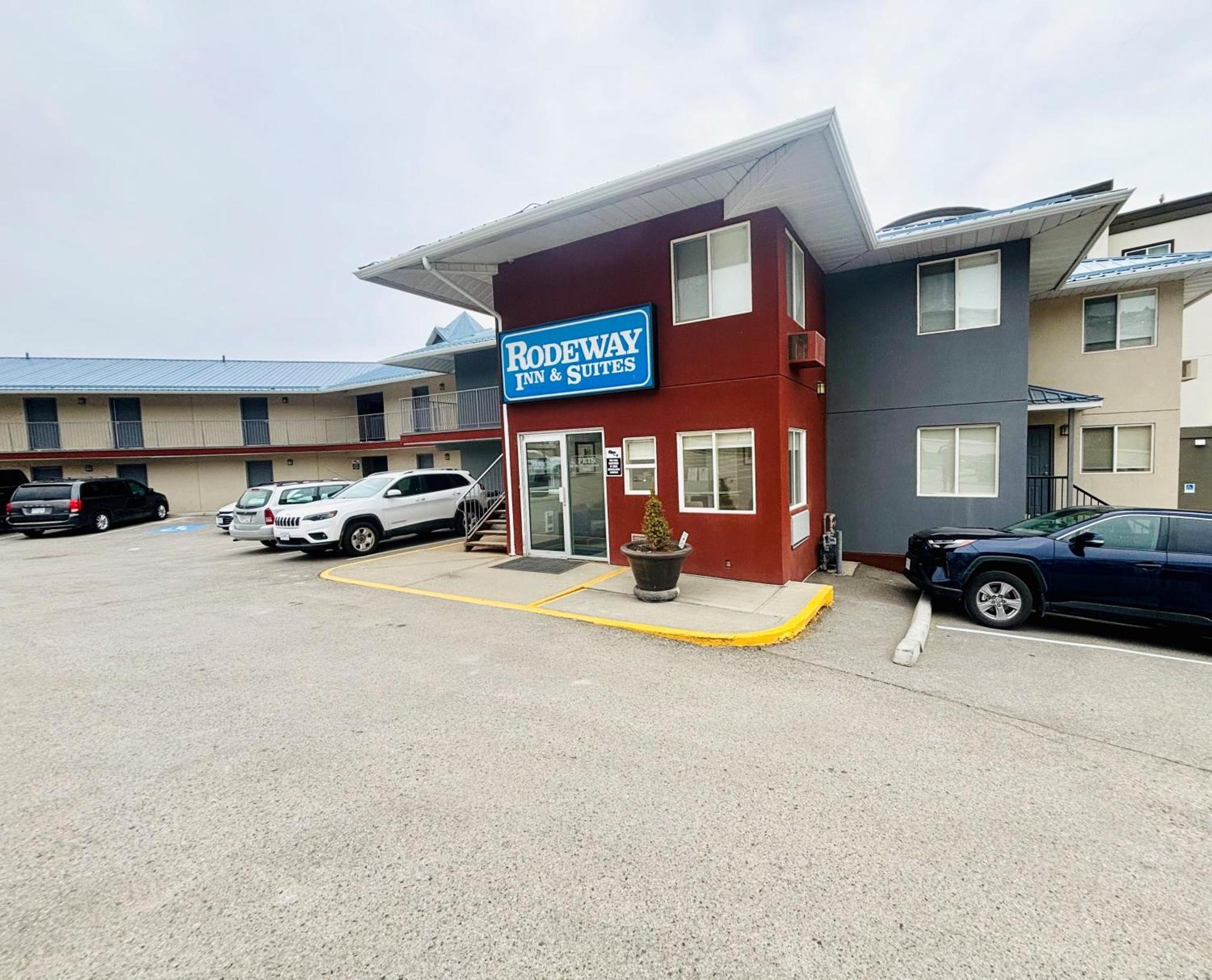 Rodeway Inn & Suites Kamloops Eksteriør bilde