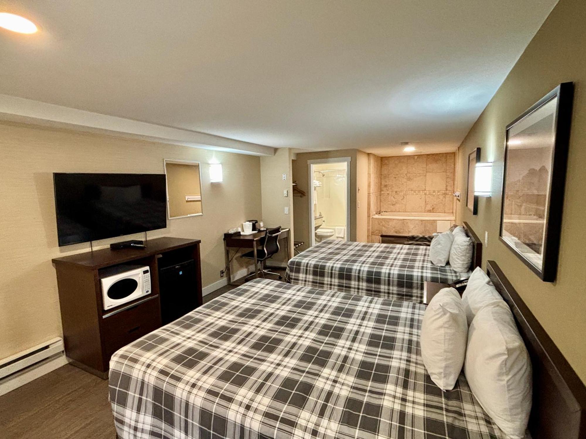 Rodeway Inn & Suites Kamloops Eksteriør bilde