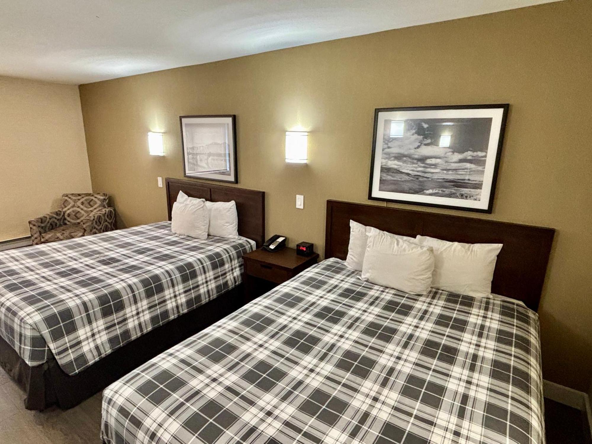 Rodeway Inn & Suites Kamloops Eksteriør bilde