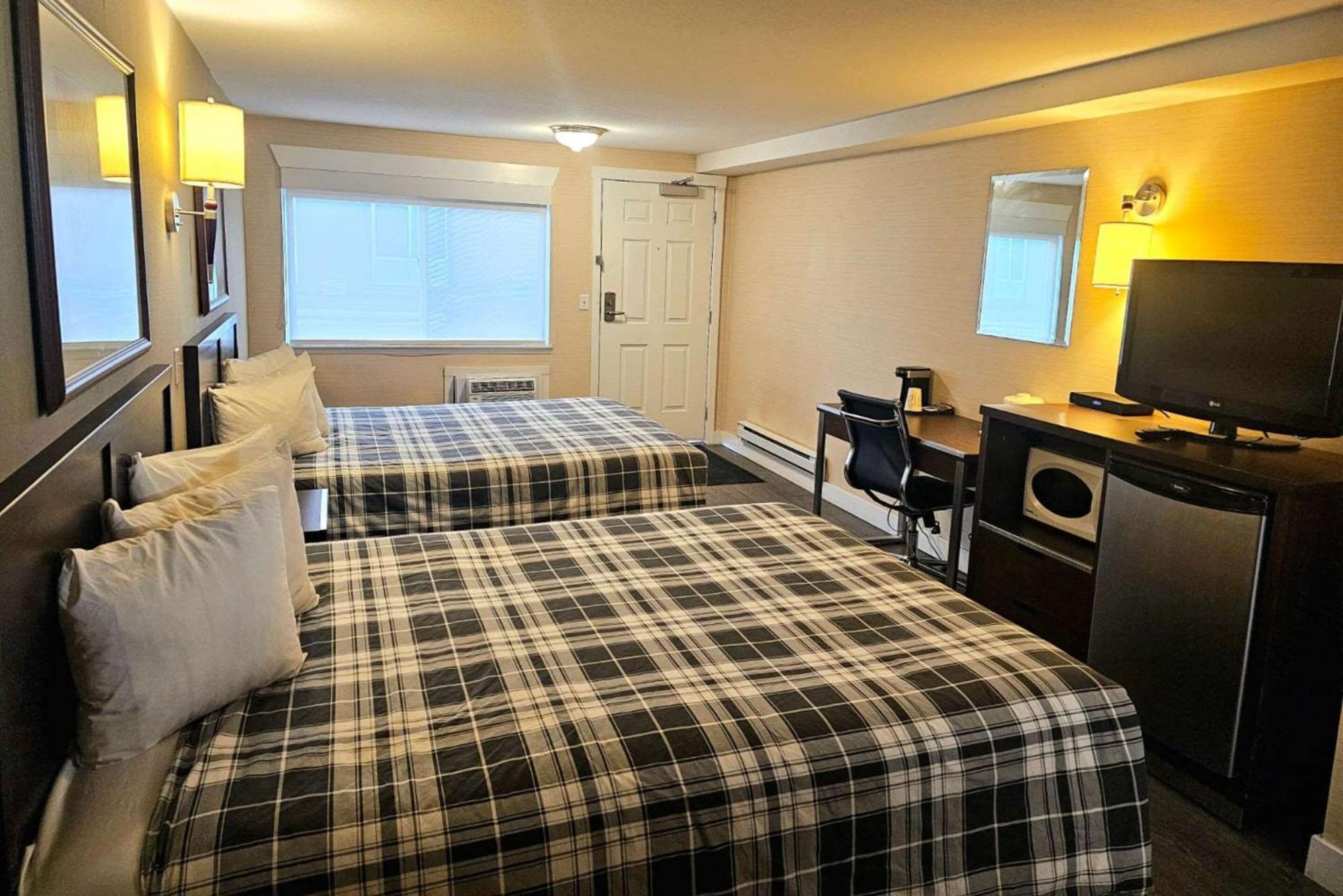Rodeway Inn & Suites Kamloops Eksteriør bilde