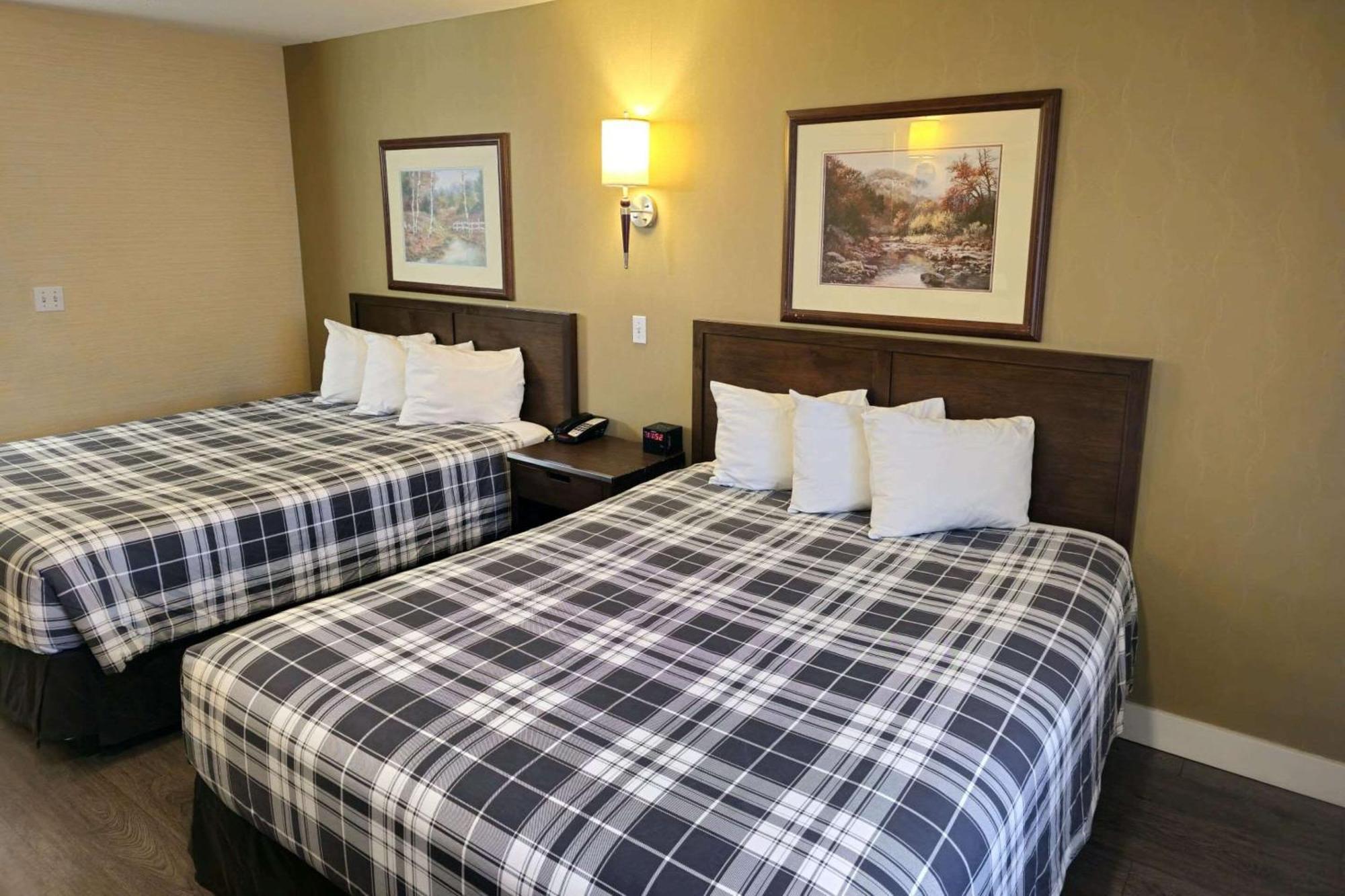 Rodeway Inn & Suites Kamloops Eksteriør bilde